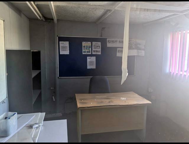 9,058M² BUILDING FOR SALE IN TUNNEY